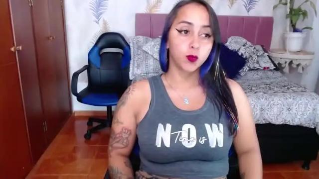Image 2 of andromedaqueenn Stream on Chaturbate on 12 months ago