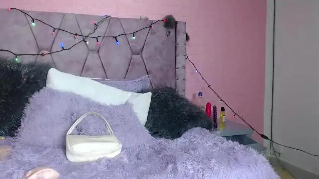 Image 8 of andromedashine Stream on Chaturbate on 1 month ago