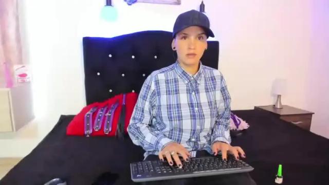 Image 2 of andy_honey_ Stream on Chaturbate on 19 months ago