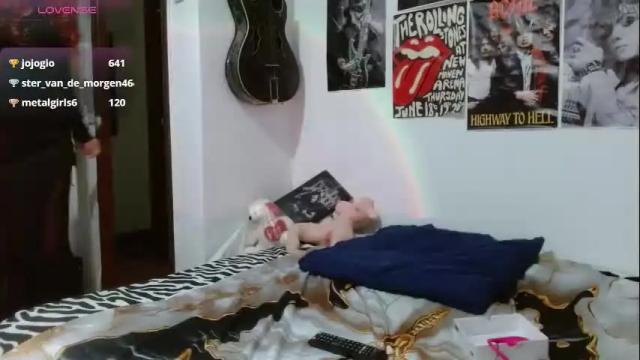 Image 2 of andy_rock_ Stream on Chaturbate on 1 month ago