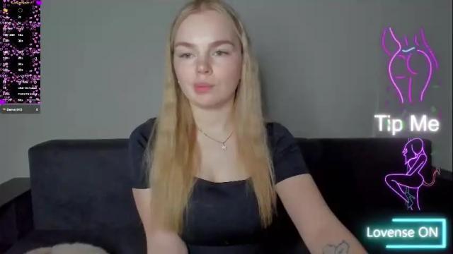Image 12 of anfisa__rey Stream on Chaturbate on 2 months ago