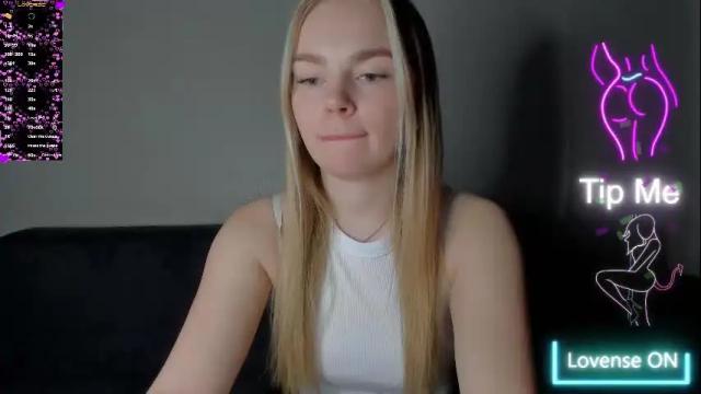 Image 11 of anfisa__rey Stream on Chaturbate on 2 months ago