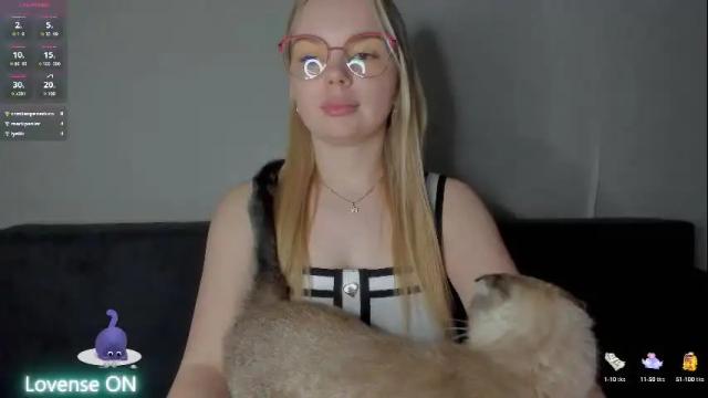 Image 7 of anfisa__rey Stream on Chaturbate on 2 months ago