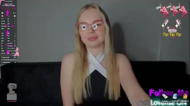 Image 7 of anfisa__rey Stream on Chaturbate on 2 months ago