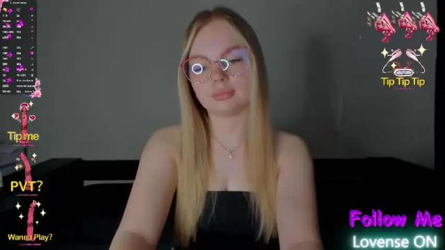 Image 3 of anfisa__rey Stream on Chaturbate on 25 days ago