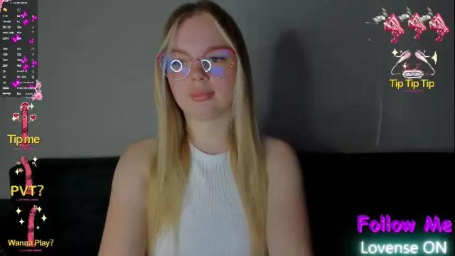 Image 11 of anfisa__rey Stream on Chaturbate on 14 days ago