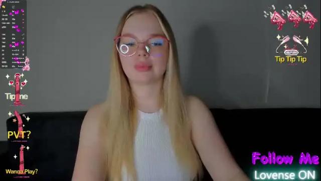 Image 2 of anfisa__rey Stream on Chaturbate on 14 days ago