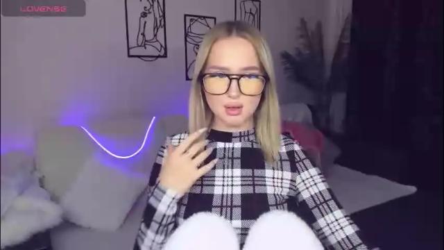 Image 4 of anfisalorns Stream on Chaturbate on 2 months ago