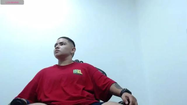 Image 2 of angeel_777 Stream on Chaturbate on 13 months ago