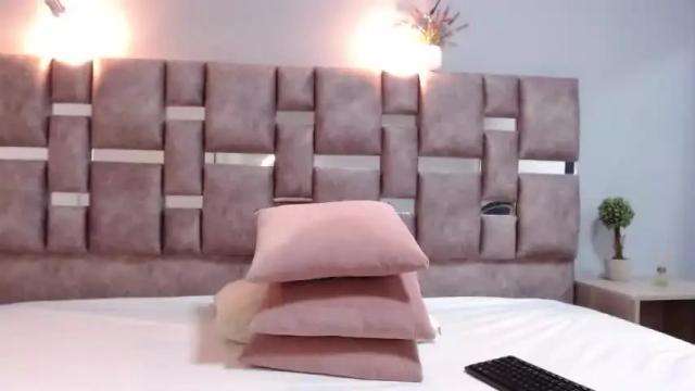 Image 3 of angeel_777 Stream on Chaturbate on 13 months ago