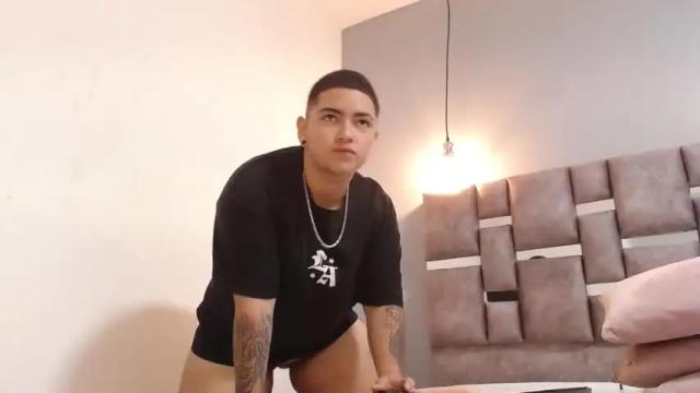 Image 2 of angeel_777 Stream on Chaturbate on 21 months ago