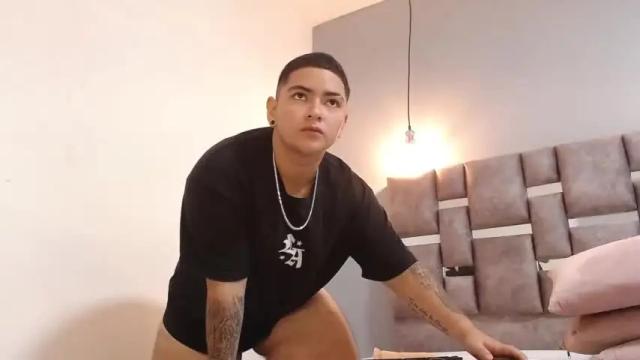 Image 8 of angeel_777 Stream on Chaturbate on 21 months ago