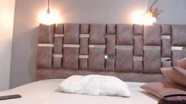 Image 7 of angeel_777 Stream on Chaturbate on 13 months ago