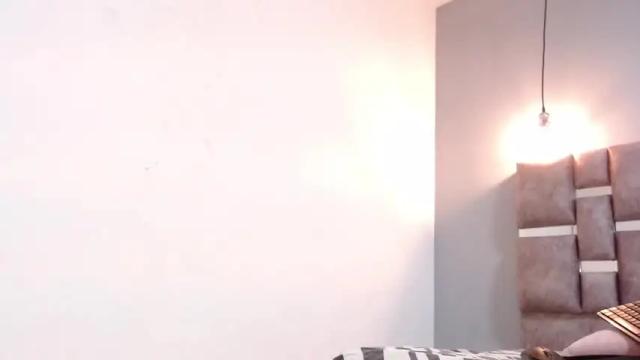 Image 8 of angeel_777 Stream on Chaturbate on 13 months ago