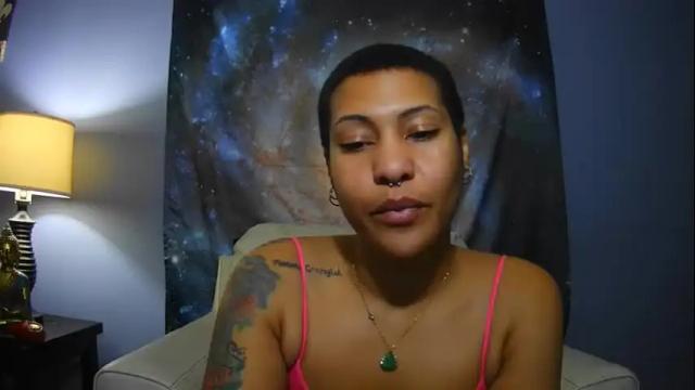 Image 2 of angel0grv Stream on Chaturbate on 26 months ago