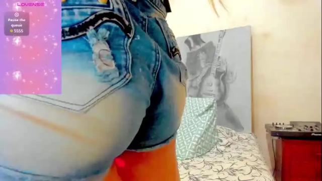 Image 4 of angel_blondie_ Stream on Chaturbate on 15 hours ago