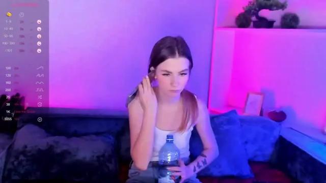 Image 10 of angel_elis Stream on Chaturbate on 16 months ago