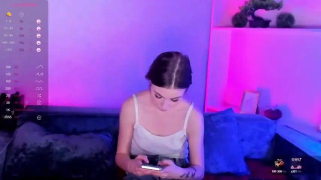 Image 8 of angel_elis Stream on Chaturbate on 16 months ago