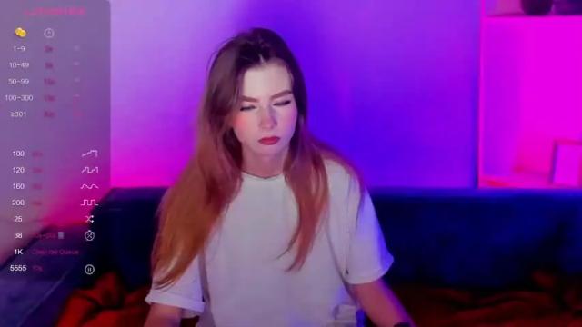 Image 6 of angel_elis Stream on Chaturbate on 16 months ago