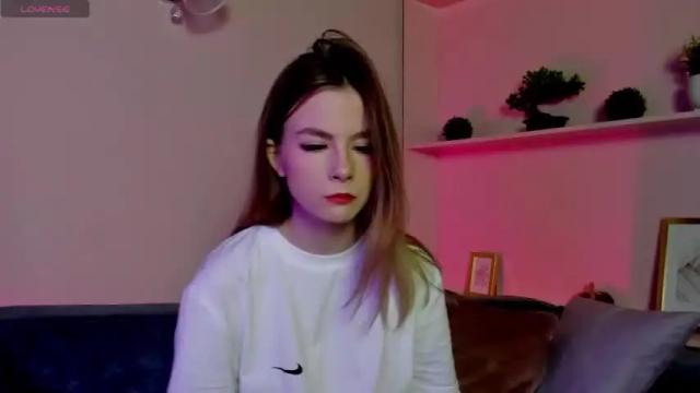 Image 2 of angel_elis Stream on Chaturbate on 14 months ago
