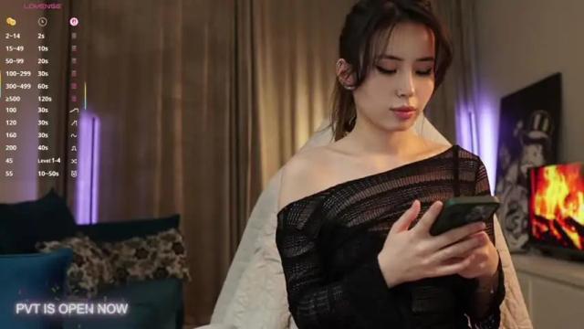 Image 2 of angel_luisa Stream on Chaturbate on 1 month ago