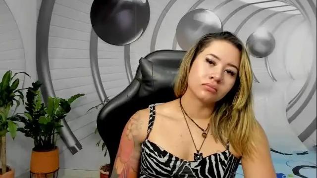 Image 11 of angel_martins Stream on Chaturbate on 12 months ago