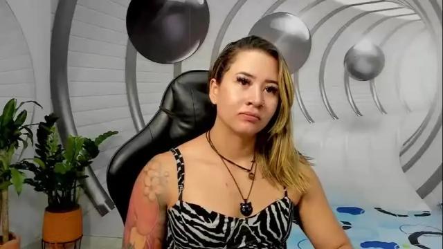 Image 4 of angel_martins Stream on Chaturbate on 12 months ago