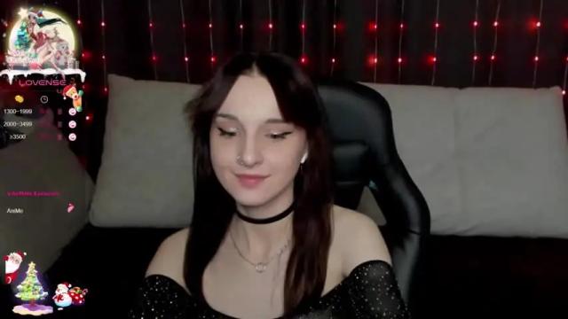 Image 3 of angel_runa Stream on Chaturbate on 13 months ago