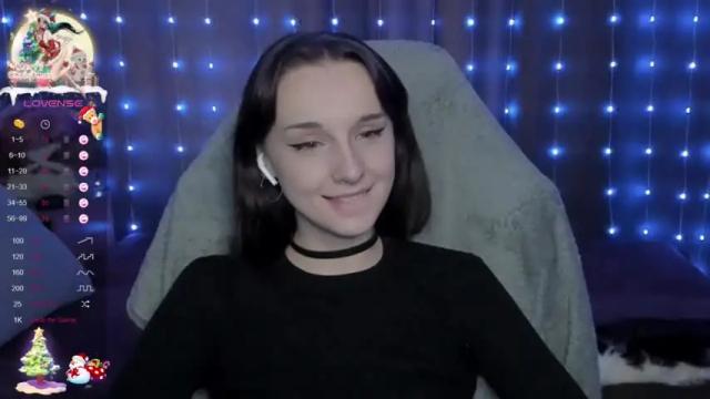 Image 8 of angel_runa Stream on Chaturbate on 12 months ago