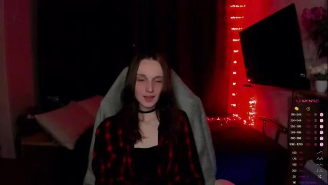 Image 8 of angel_runa Stream on Chaturbate on 4 months ago