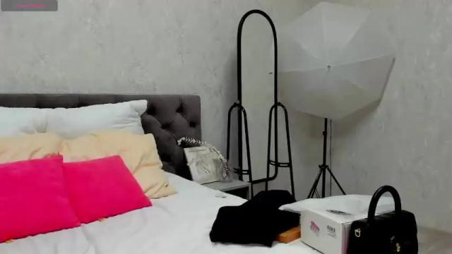 Image 8 of angel_sapphire_ Stream on Chaturbate on 12 months ago