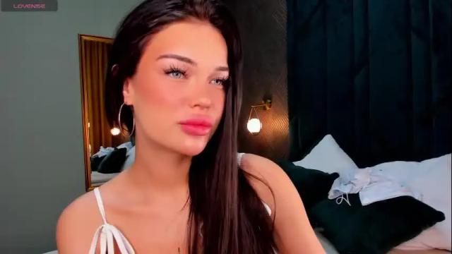 Image 2 of angel_sapphire_ Stream on Chaturbate on 10 days ago