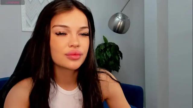 Image 2 of angel_sapphire_ Stream on Chaturbate on 1 month ago