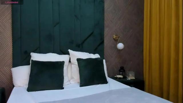 Image 6 of angel_sapphire_ Stream on Chaturbate on 1 month ago