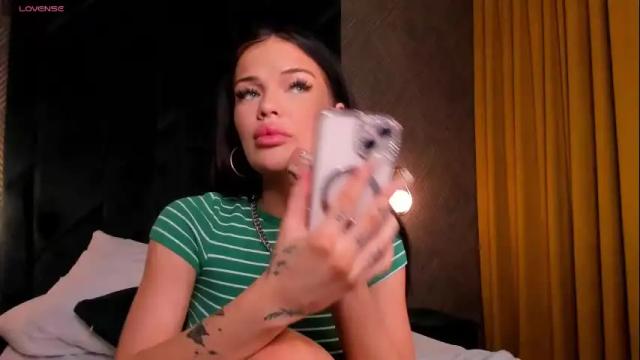 Thumbnail 1, angel_sapphire_'s Stream at Chaturbate, 1 month ago