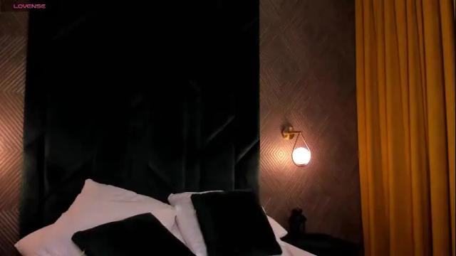 Image 3 of angel_sapphire_ Stream on Chaturbate on 1 month ago
