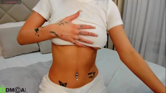 Image 11 of angel_sapphire_ Stream on Chaturbate on 1 month ago