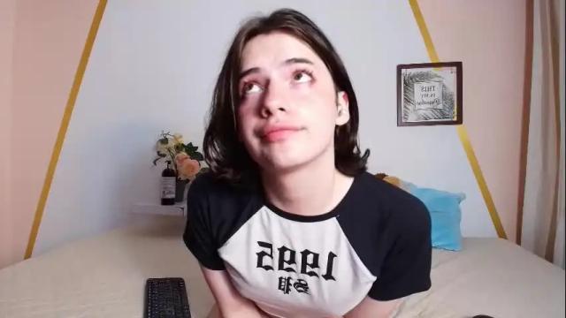 Image 6 of angel_shiny Stream on Chaturbate on 1 month ago