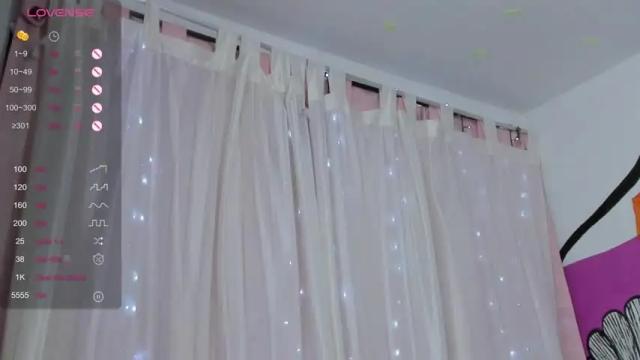 Image 10 of angel_smile18 Stream on Chaturbate on 15 months ago