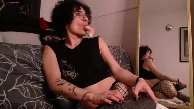 Image 11 of angel_spike_ Stream on Chaturbate on 15 months ago