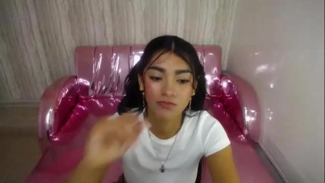 Image 6 of angel_thych Stream on Chaturbate on 19 days ago