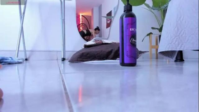 Image 12 of angela_donnato Stream on Chaturbate on 1 month ago