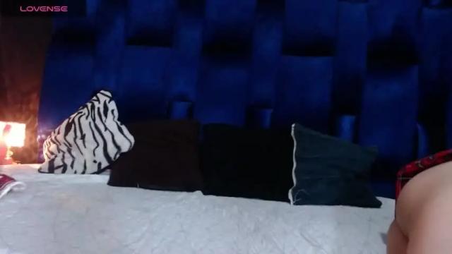 Image 6 of angela_jhonson Stream on Chaturbate on 13 months ago