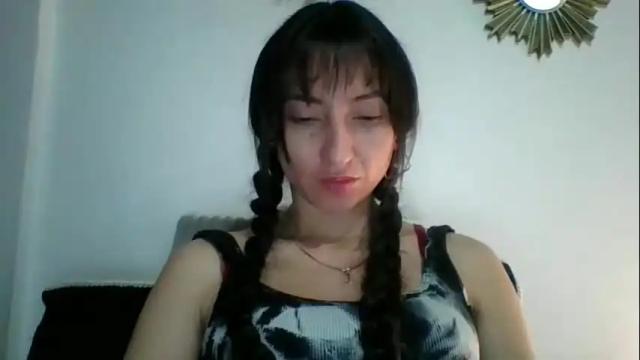 Image 2 of angela_mis Stream on Chaturbate on 4 months ago
