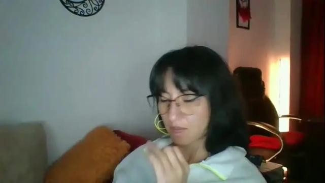 Image 2 of angela_mis Stream on Chaturbate on 29 days ago