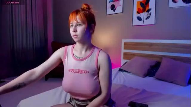 Image 12 of angela_roy Stream on Chaturbate on 20 days ago