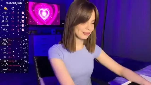 Image 10 of angela_russo Stream on Chaturbate on 18 months ago