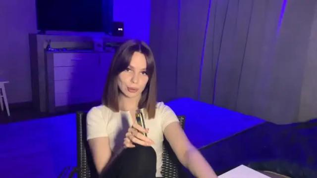 Image 6 of angela_russo Stream on Chaturbate on 18 months ago