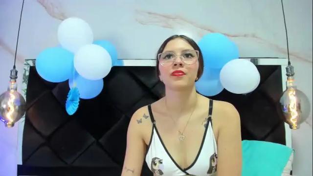 Image 4 of angelaa_cute Stream on Chaturbate on 26 days ago