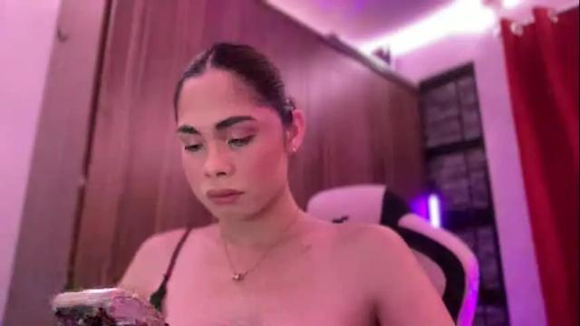 Image 2 of angelabigcock10 Stream on Chaturbate on 2 months ago